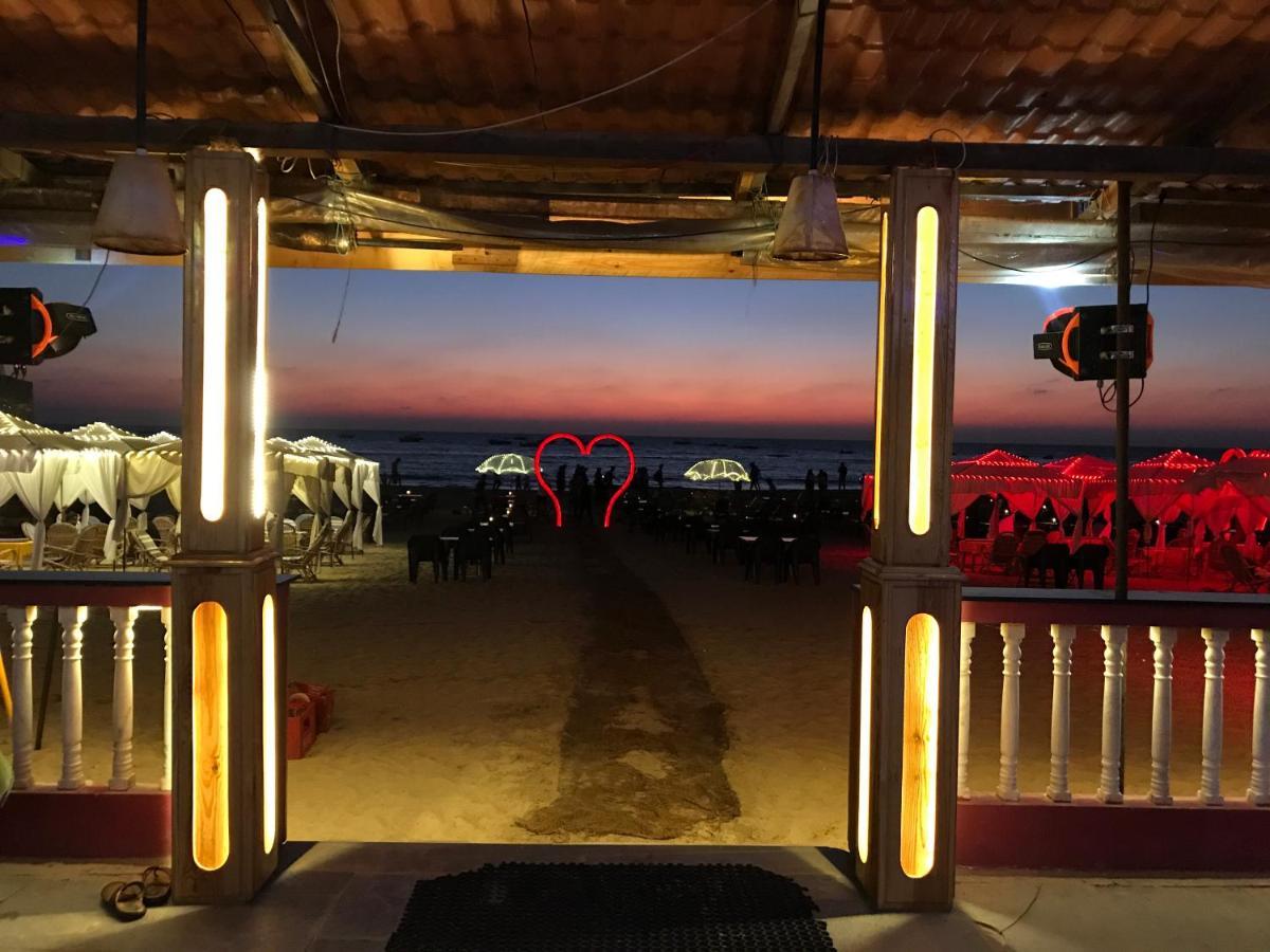 באג'ה Larios Beach Holidays Resort מראה חיצוני תמונה
