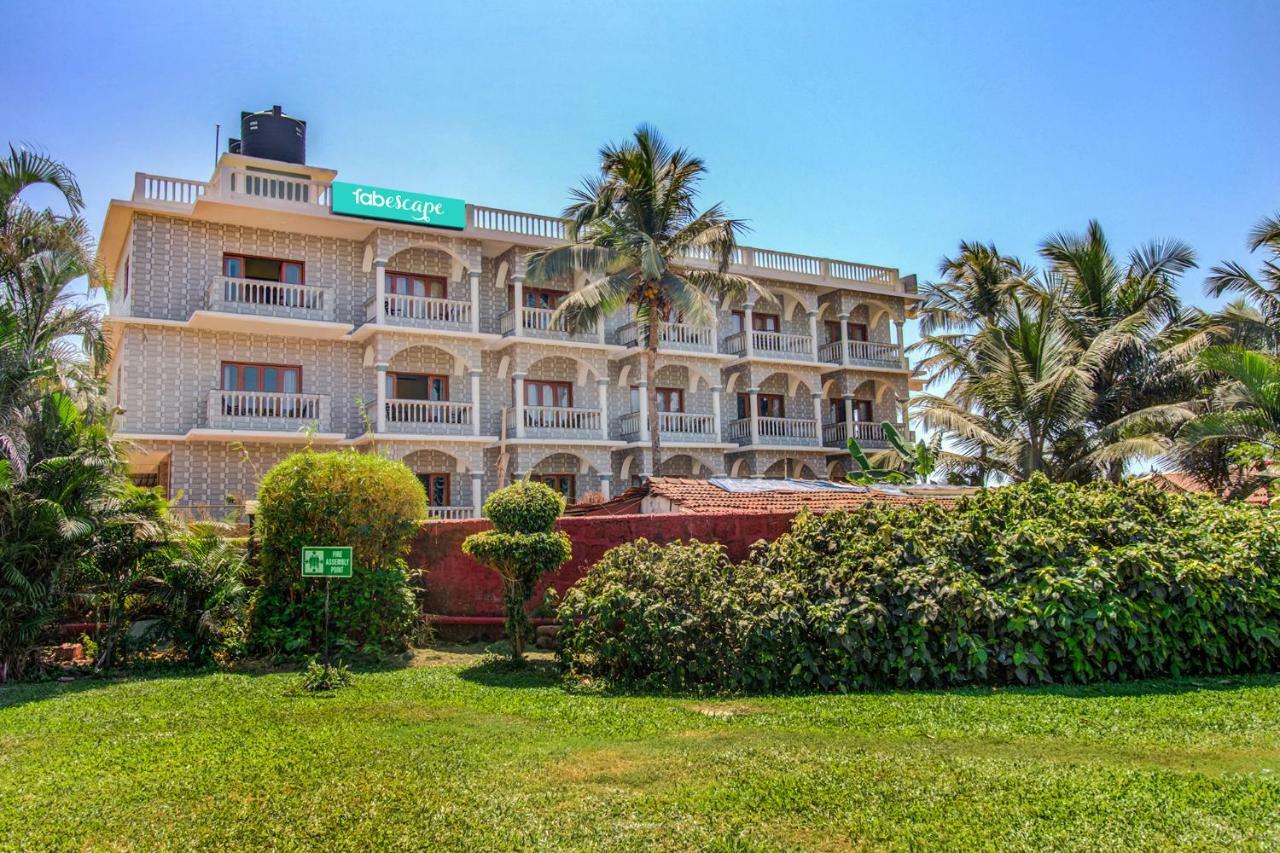 באג'ה Larios Beach Holidays Resort מראה חיצוני תמונה